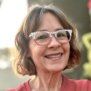 Meet your Posher, Cheri